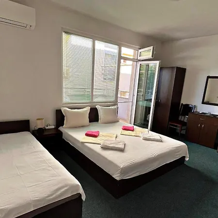 дом гарови Guest house