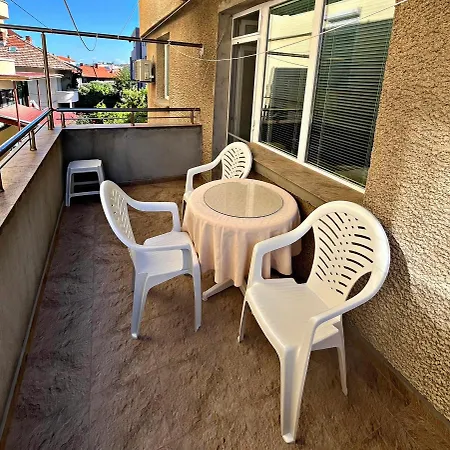 дом гарови Guest house *