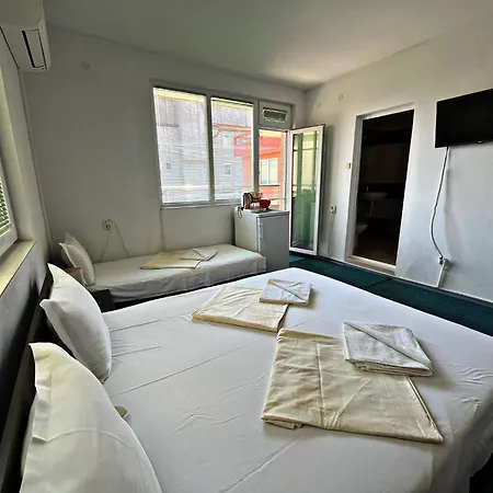 дом гарови Guest house Sozopol